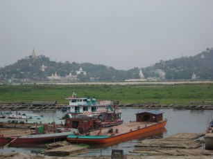 050_parking Arrawaddy River