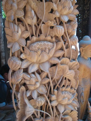148_wood carving