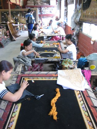 150_sewing gold thread tapestries