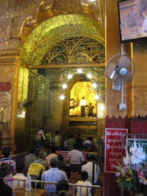 165_Maha Myat Muni Buddha