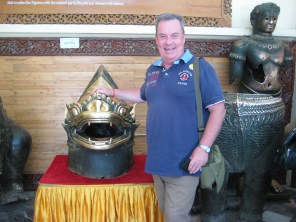 169_A comparison Mahamuni Temple