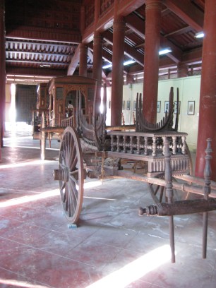 222_transport Royal palace