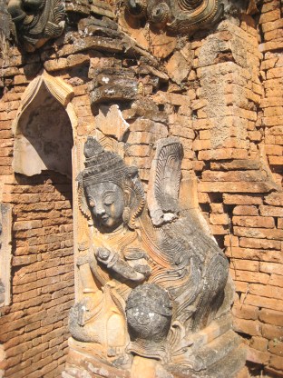 152_Shwe Indein Pagoda temple complex