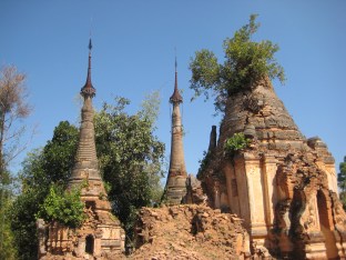 165_Shwe Indein Pagoda temple complex