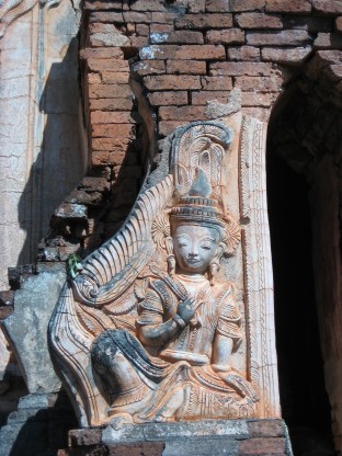 168_Shwe Indein Pagoda temple complex