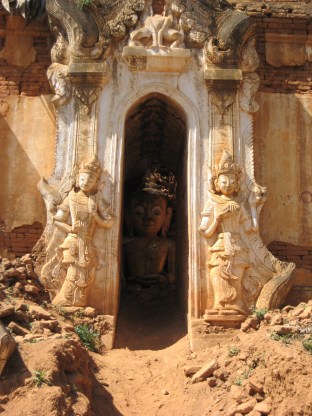 173_Shwe Indein Pagoda temple complex