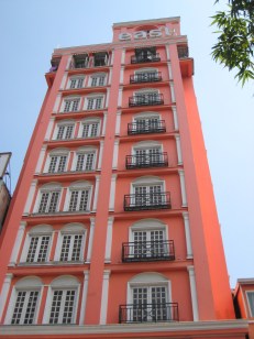 046_colonial East hotel