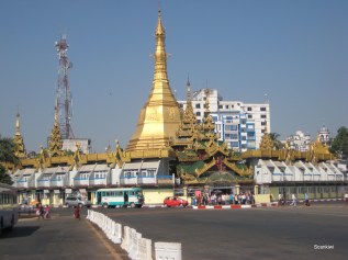 017_Sule pagoda