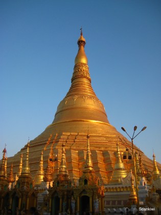 047_Shwedagon Pagoda